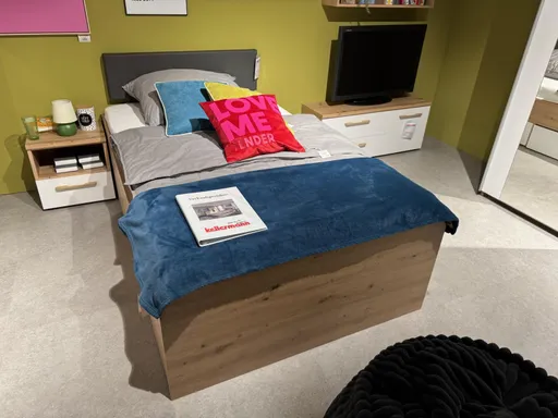 Jugendzimmer / Appartement Bett mit Nachtkonsole Boston